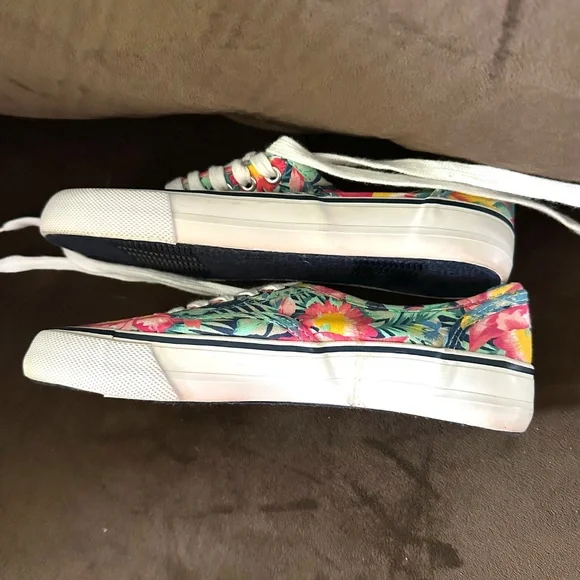 Mossimo Supply Co. Floral Print Canvas Shoes Sz 6 - Picture 7 of 7